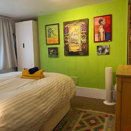Comfy Child/Dog Friendly Garden Flat Heart Camden Apartment London Bagian luar foto